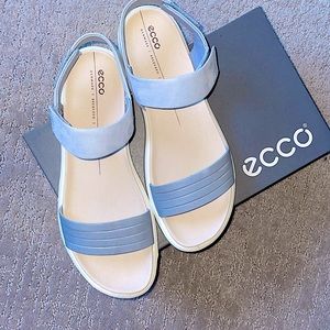 Ecco Flowt Leather Platform Sandals